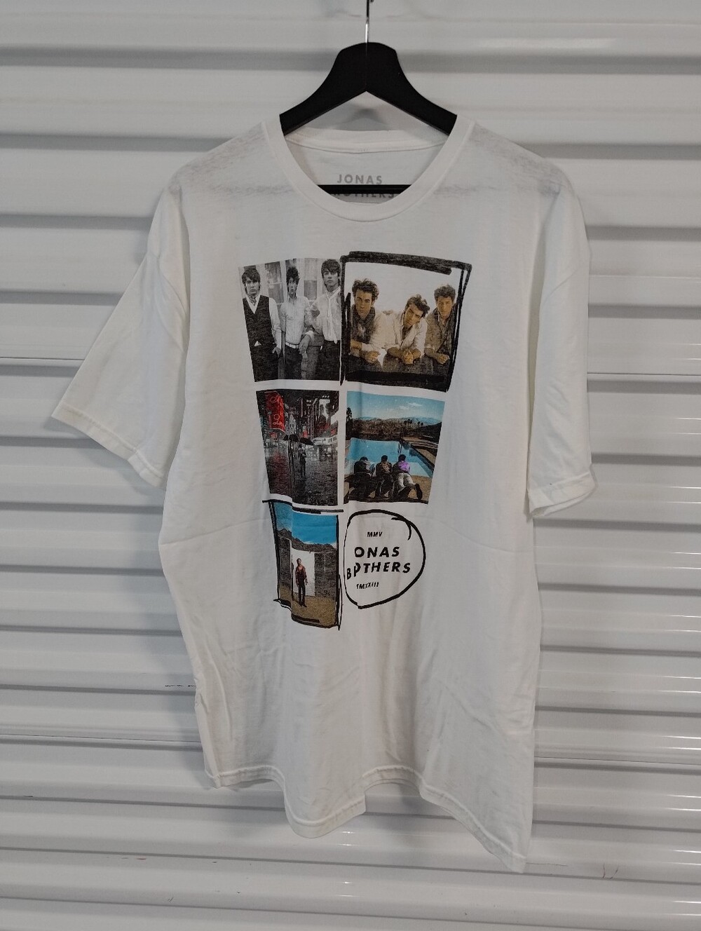 MMV Jonas Brothers MMXXIII Five Albums One Night Tour Dates T-shirt XL